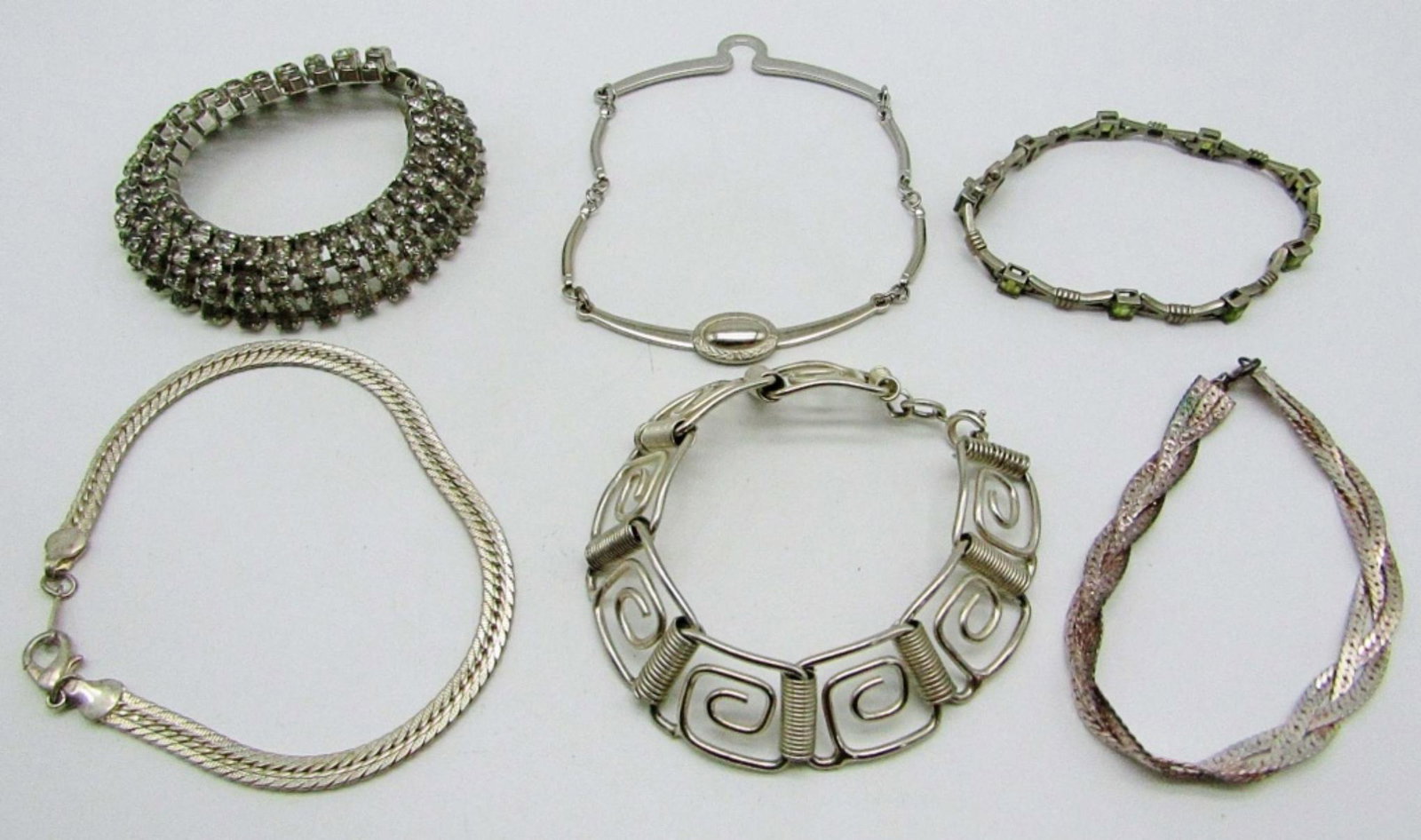 MIXED BRACELET LOT: ALL DIFFERENT STYLES
