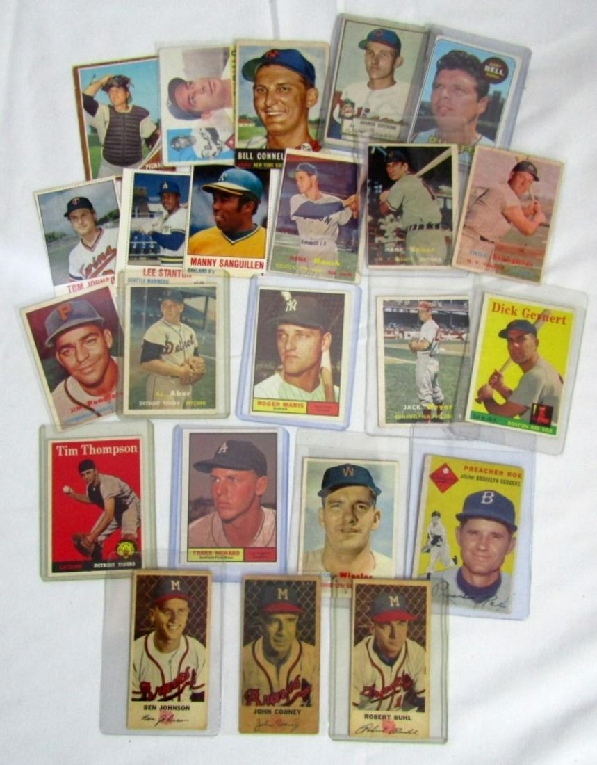 (23) BASEBALL CARDS w/1961 TOPPS ROGER MARIS (1 of 5)