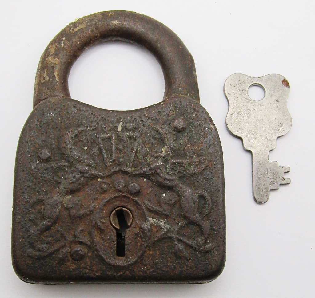 Antique Iron Padlock with Working Key (1 of 4)