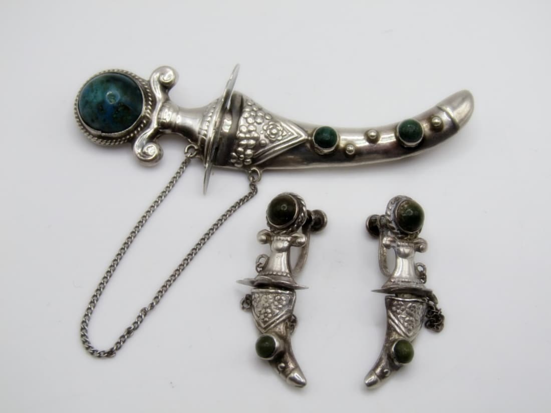 VINTAGE STERLING BROOCH AND EARRINGS (1 of 4)