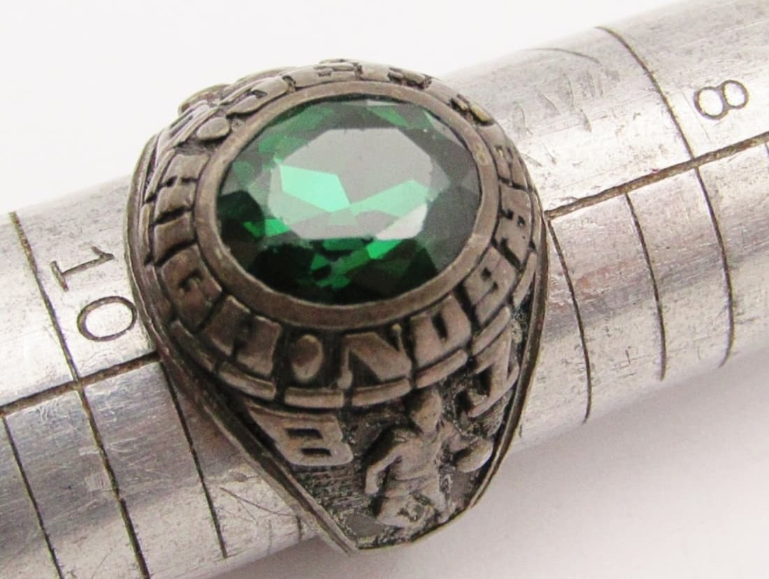 VINTAGE 1981 STERLING CLASS RING (1 of 5)