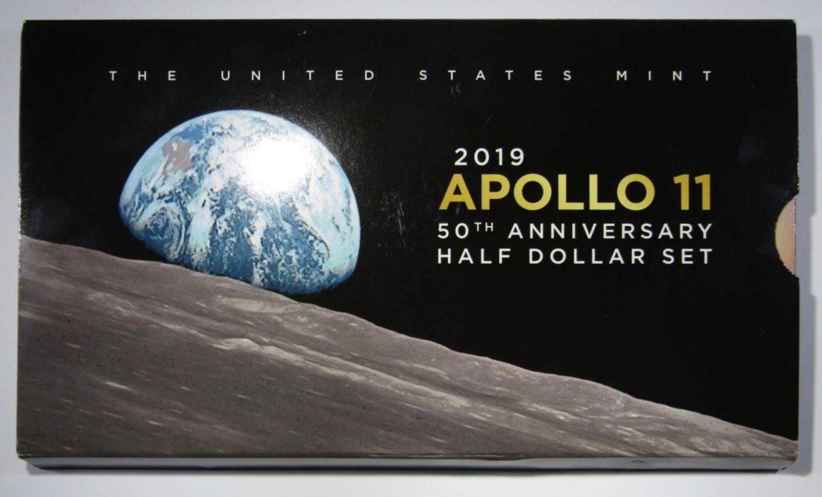 2019 APOLLO 11 U.S. MINT HALF DOLLAR SET (1 of 4)