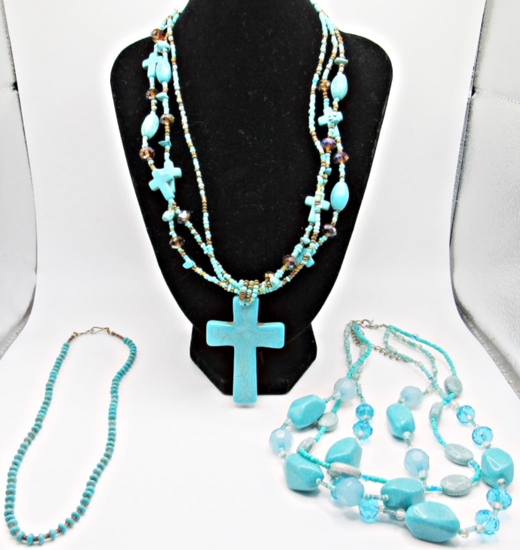 (3) TEAL / TURQUOISE BEADED NECKLACES (1 of 4)