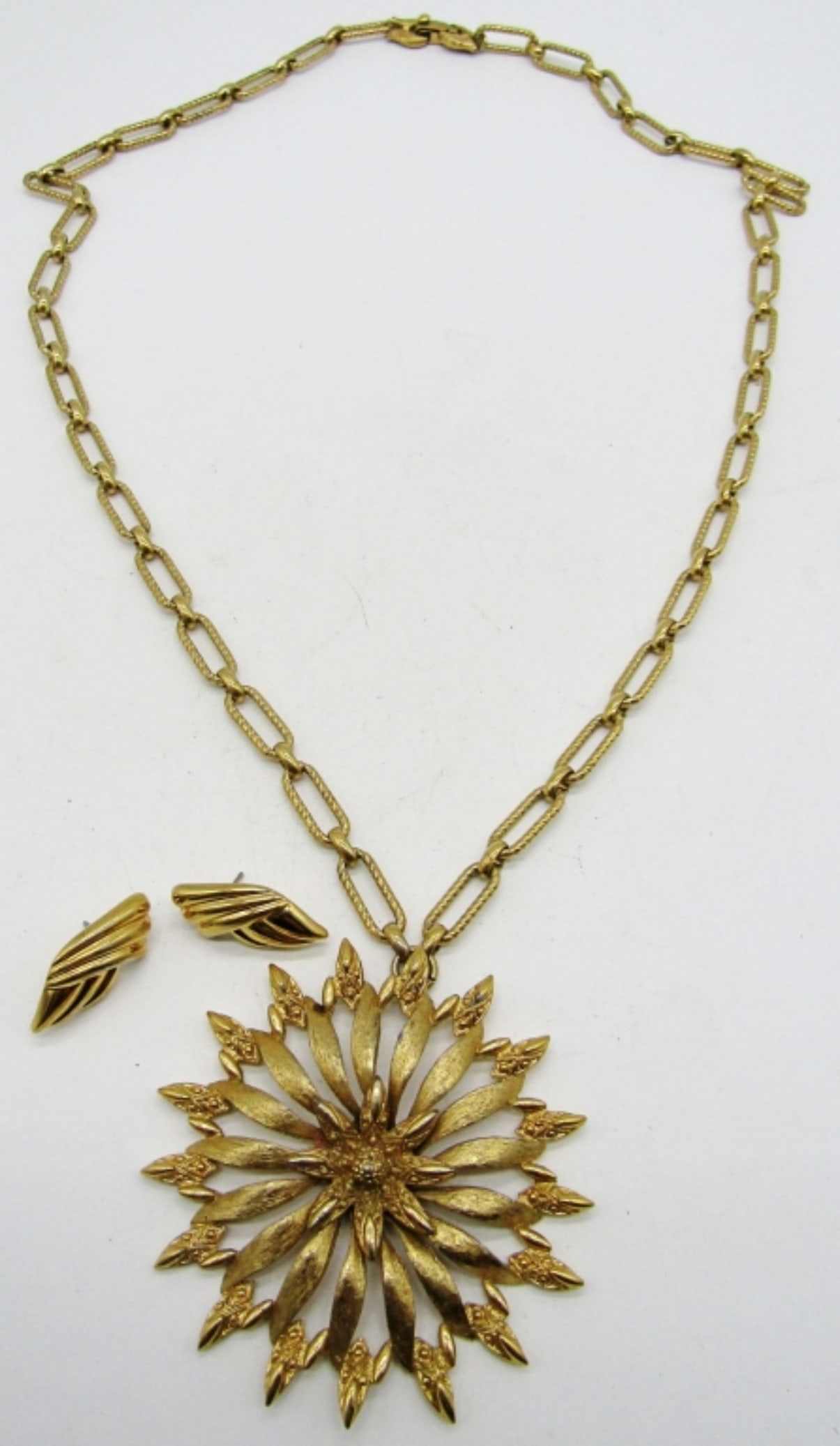 GOLD TONED MONET NECKLACE AND: EARRINGS- NOT A MATCHING SET