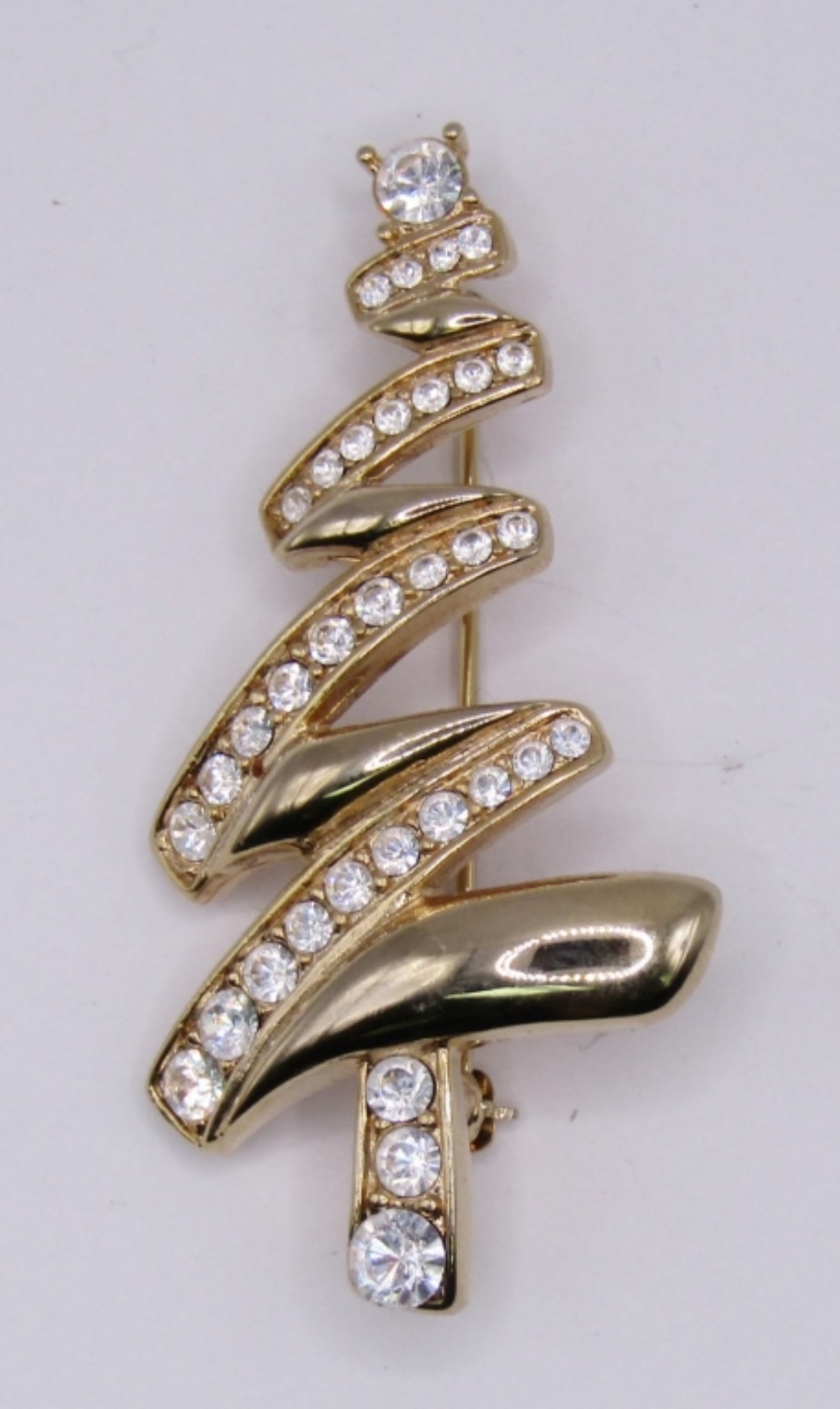 VINTAGE MONET GOLD TONE CLEAR RHINESTONE CHRISTMAS: VINTAGE MONET GOLD TONE CLEAR RHINESTONE CHRISTMAS TREE BROOCH