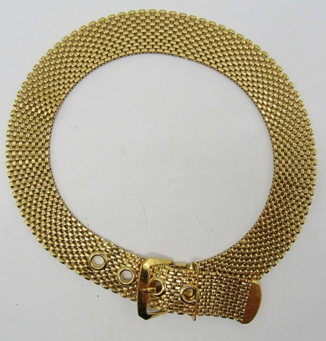 VINTAGE TRIFARI BELT MESH CHOKER: GOLD TONE, 15IN IN LENGTH, CLASP, UNQUIE DESIGN TO LOOK LIKE A BELT