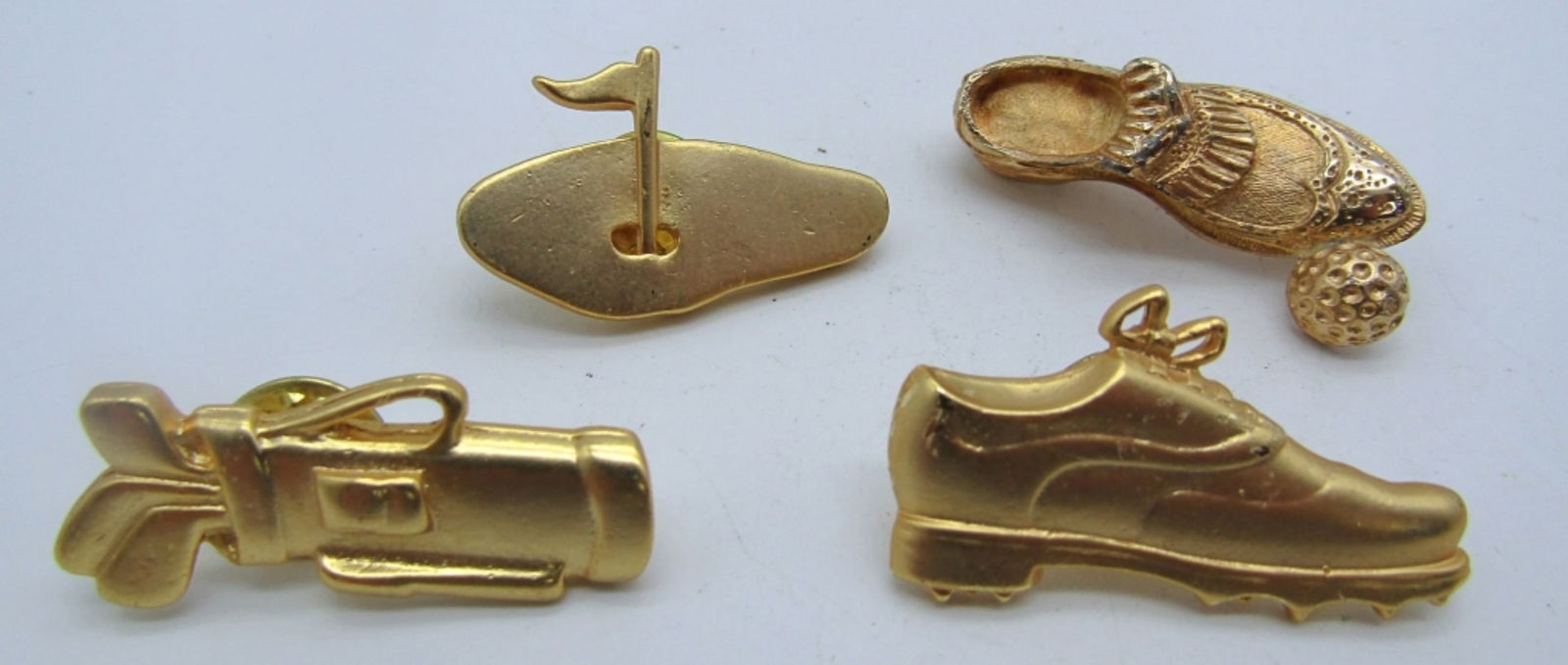 (4) GOLF THEME PIN SET (1 of 2)