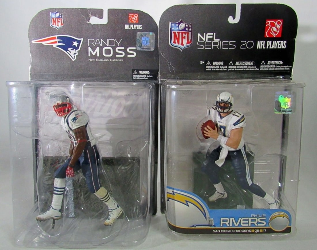 08' & 09' MCFARLANE NFL FIGURINES (1 of 5)