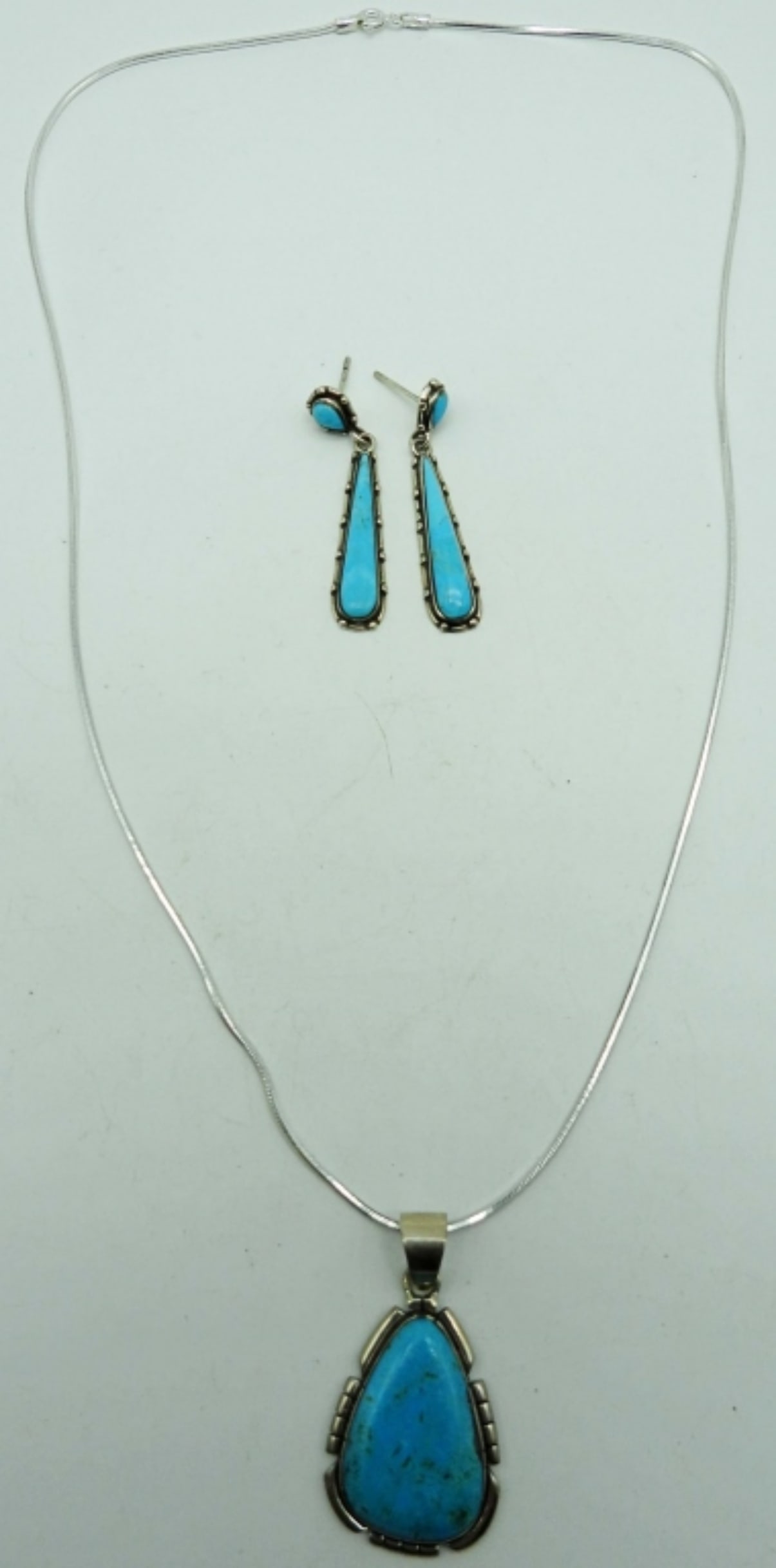 TURQUOISE STERLING NECKLACE & DANGLE EARRING SET (1 of 6)