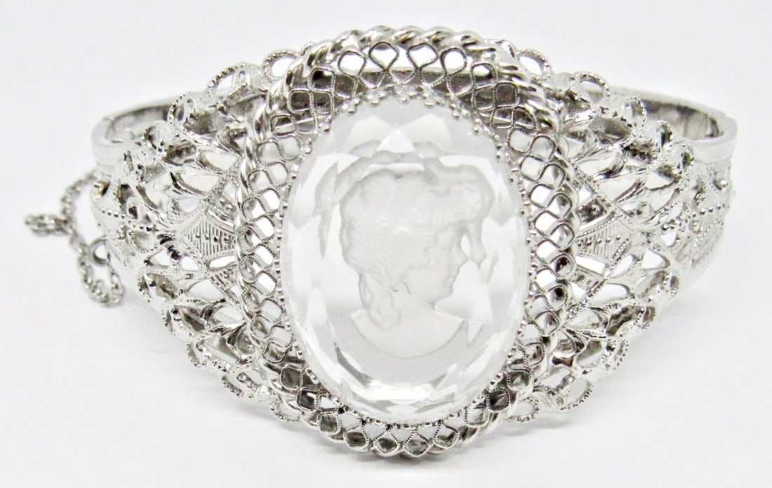 WHITING & DAVIS CO CAMEO HINGED BRACELET (1 of 7)