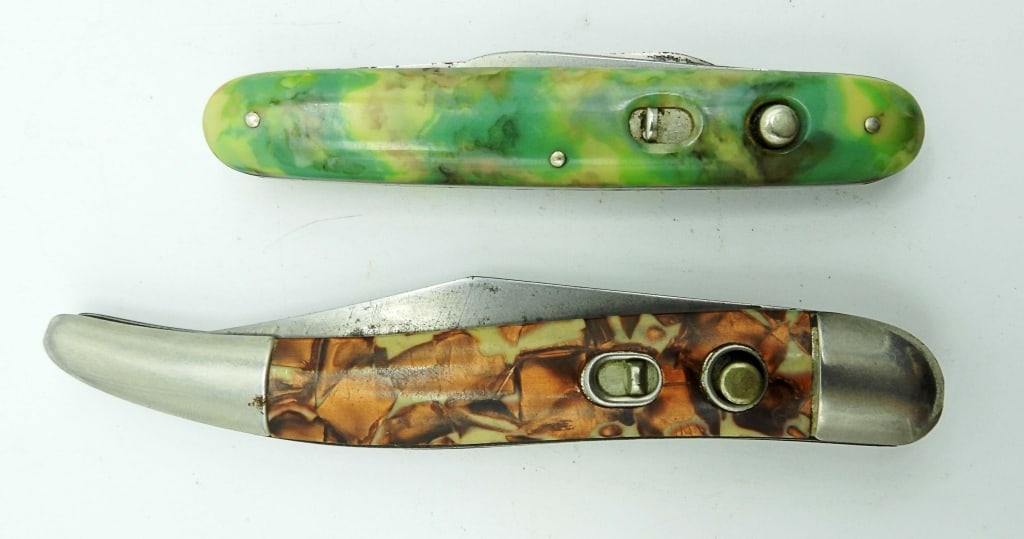 (2) Vintage Push Button Pocket Knives (1 of 7)