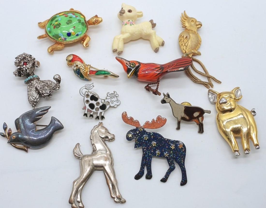 (12) ANIMAL PINS LOT (1 of 3)
