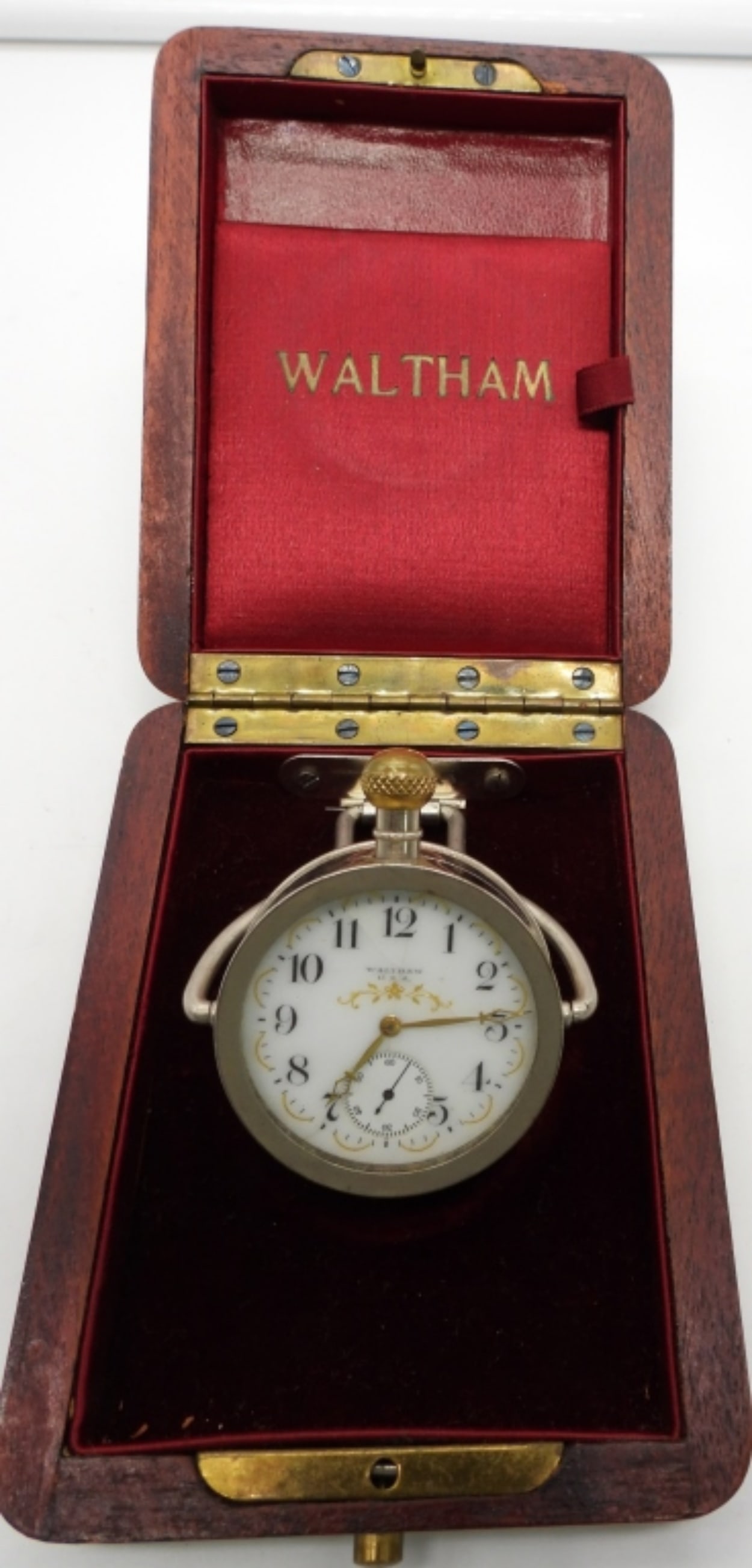 1907 WALTHAM ANTIQUE DECK CLOCK (1 of 3)