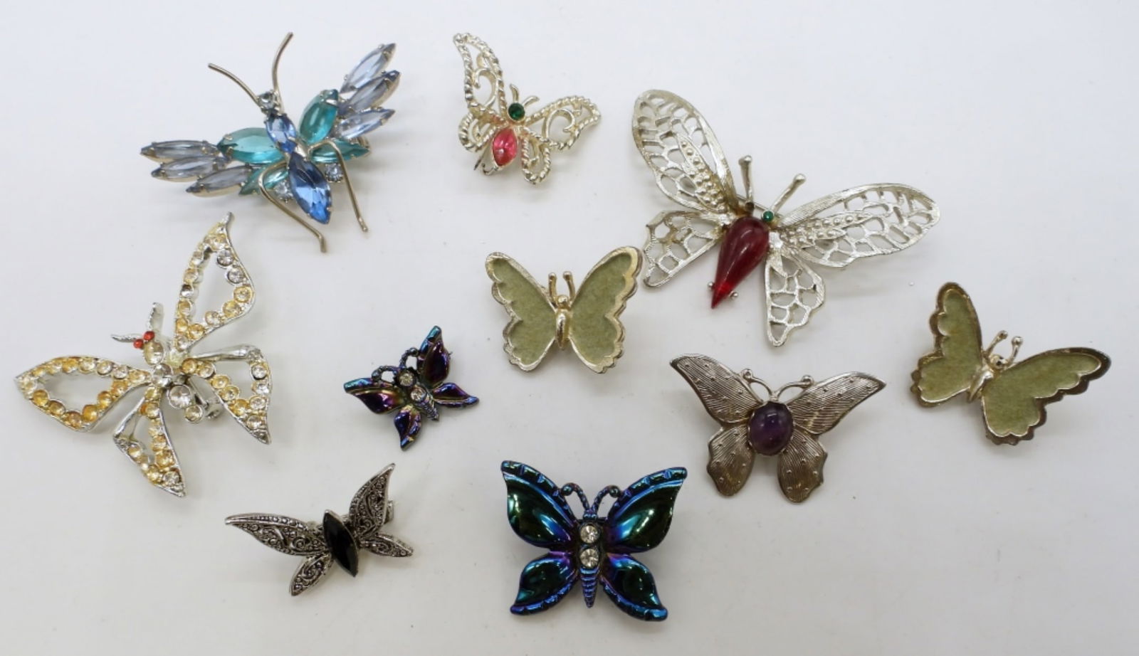 (10) SILVER TONE BUTTERFLY BROOCHES AND PIN (1 of 5)