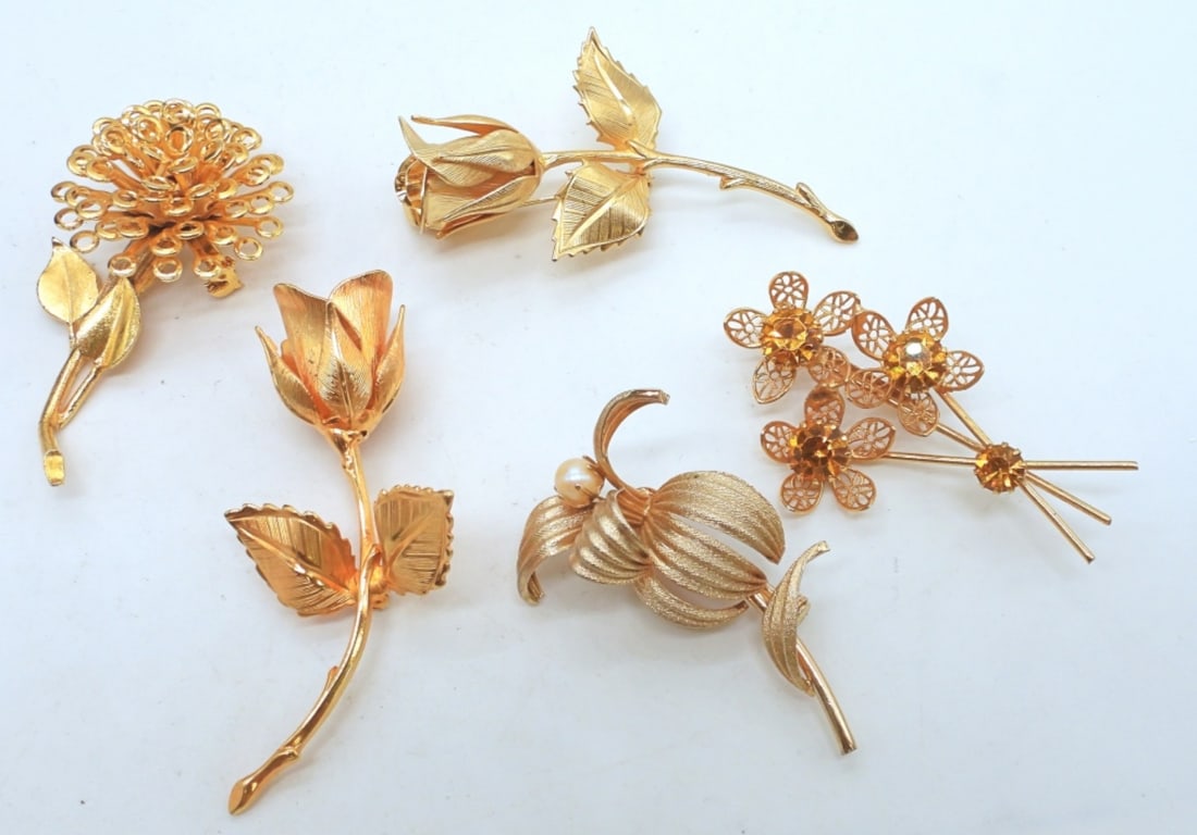(5) FLOWER BOORCHES: 1- 2IN LONG, 2- 2 1/2IN LONG, 2- 3IN LONG