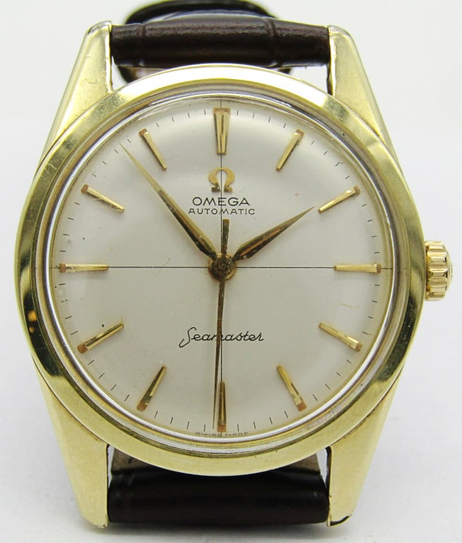 Gents Omega Seamaster Automatic (1 of 6)