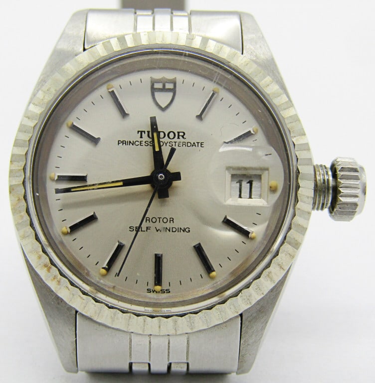 Lady Tudor Princess Oyster Date (1 of 6)