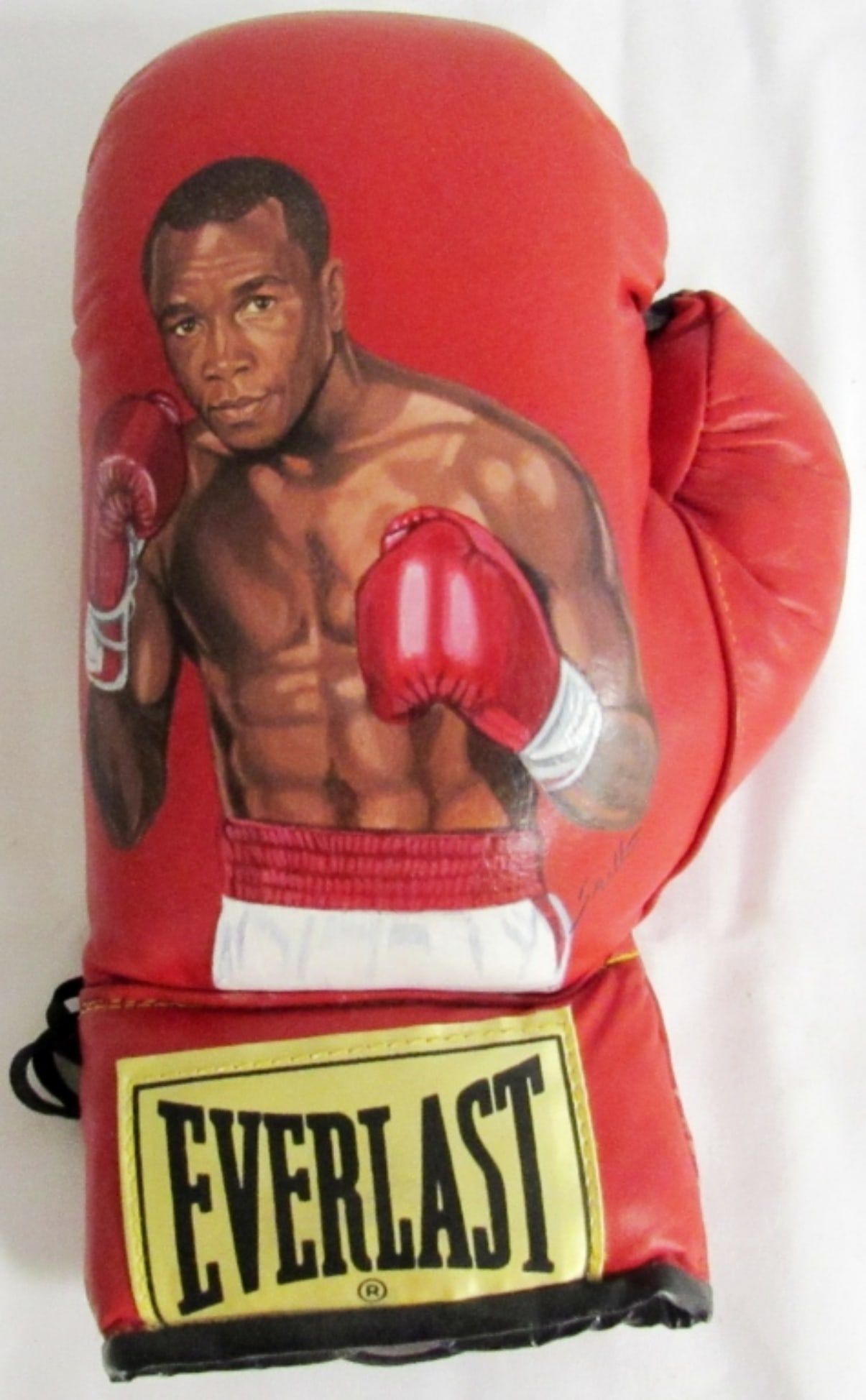 SUGAR RAY LEONARD PICTURE BOXING GLOVE (1 of 2)