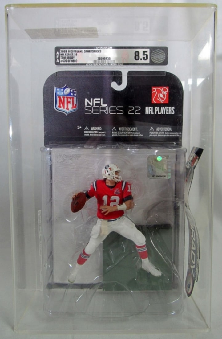 2009 MCFARLANE TOM BRADY AFA 8.5 (1 of 6)