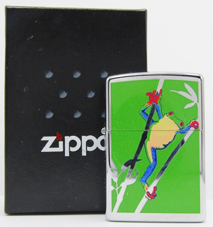 2007 Retired Tree Frog Zippo Lighter In Box (1 of 6)