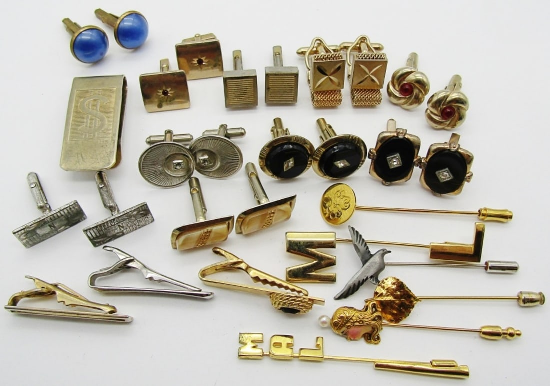 MEN'S ACCESSORIES (1 of 7)