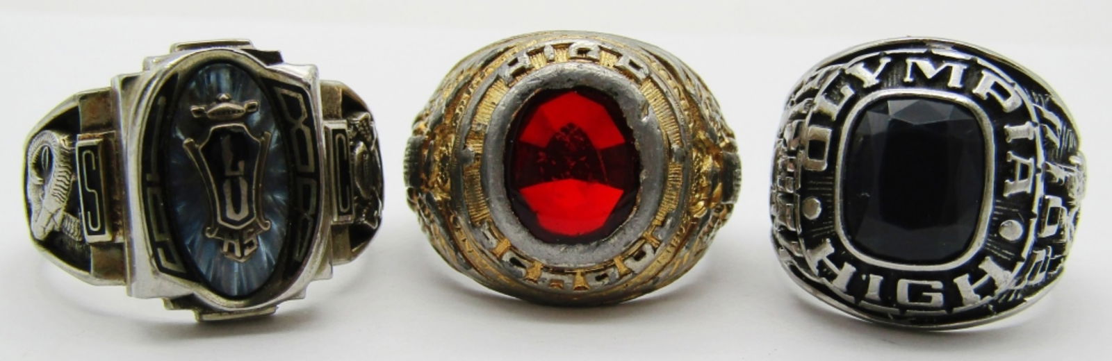 (3) MENS CLASS RINGS (1 of 4)