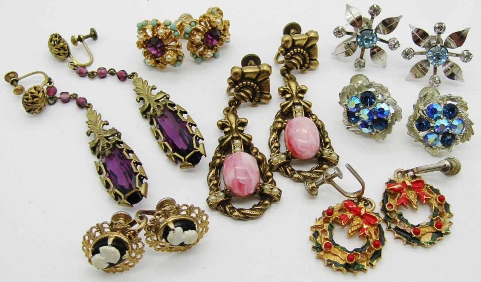 (7)VINTAGE SCREWBACKS EARRINGS (1 of 4)