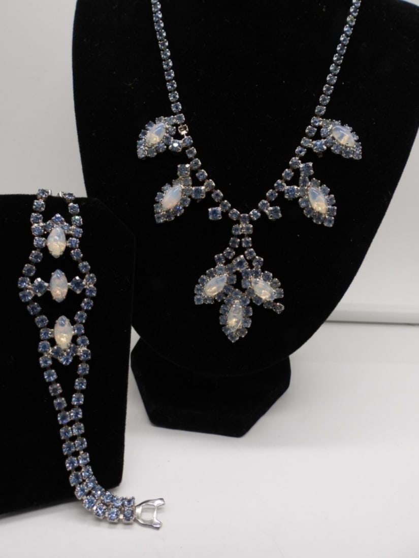 LIGHT BLUE RHINESTONE NECKLACE AND BRACELET SET (1 of 4)