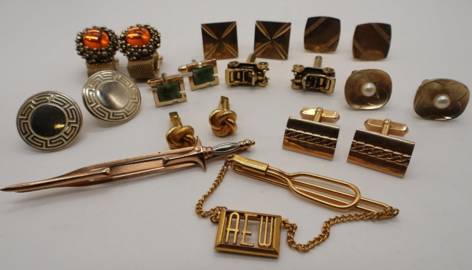 GOLD TONE MEN'S ACCESSORIES (1 of 4)