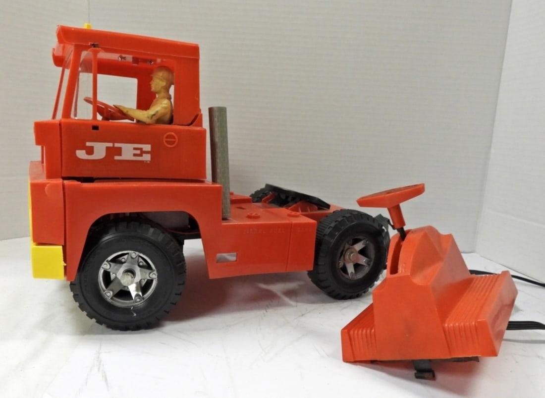 VINTAGE TOPPER JE SEMI-TRUCK REMOTE: FOR PARTS / REPAIR