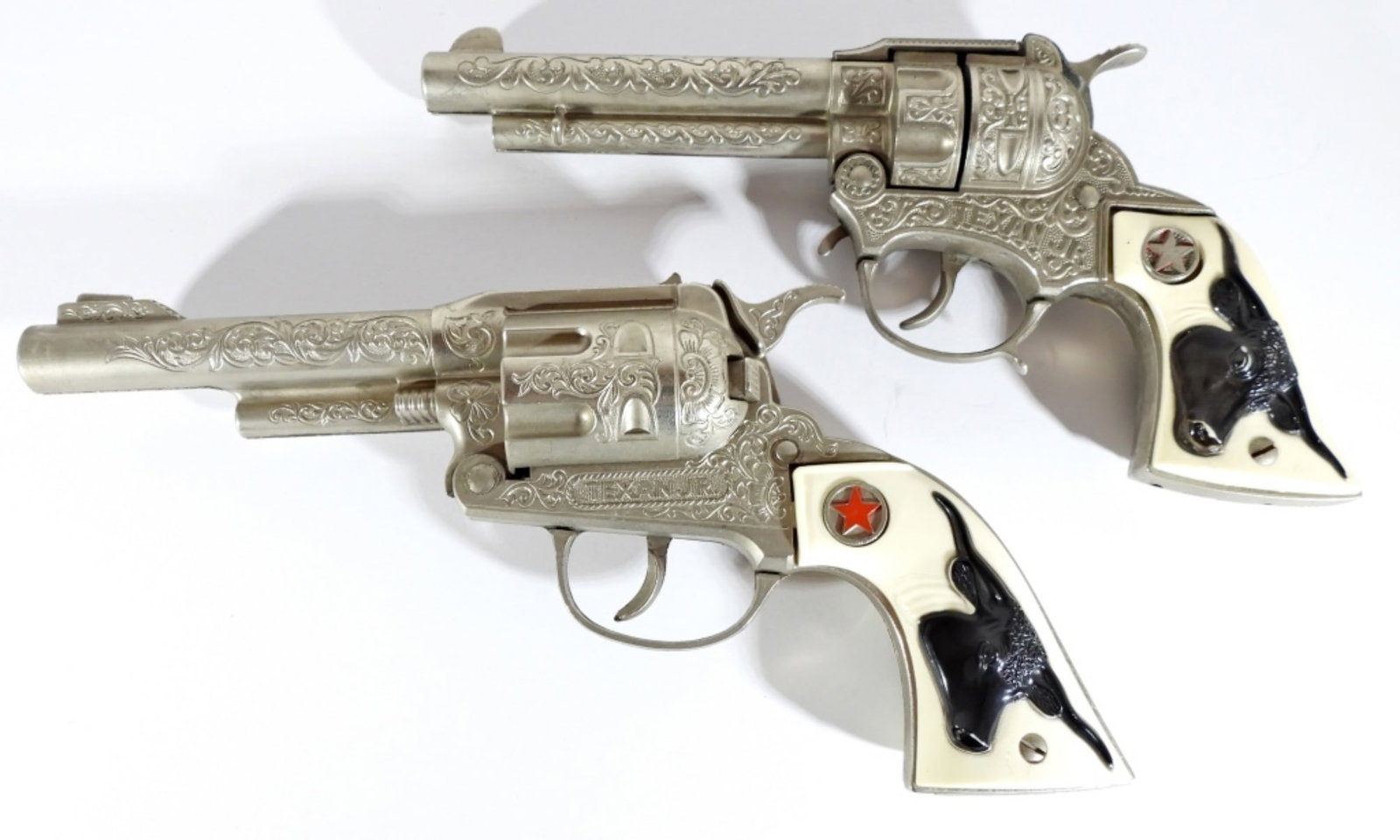 (2) HUBLEY TEXAN JR CAP GUNS: LIGHTLY USED - WORKING CONDITION