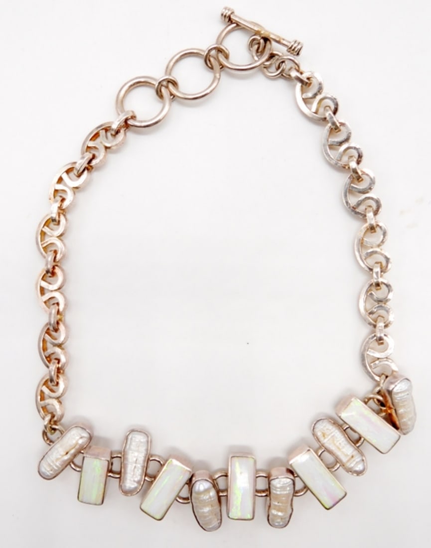 STERLING OPALITE & MOTHER OF PEARL CHOKER: 38.5DWT, 15IN LONG, TOGGLE CLASP, STAMPED STERLING, OPALITE INLAY WITH MOTHER OF PEARL IN THE MIDDLE