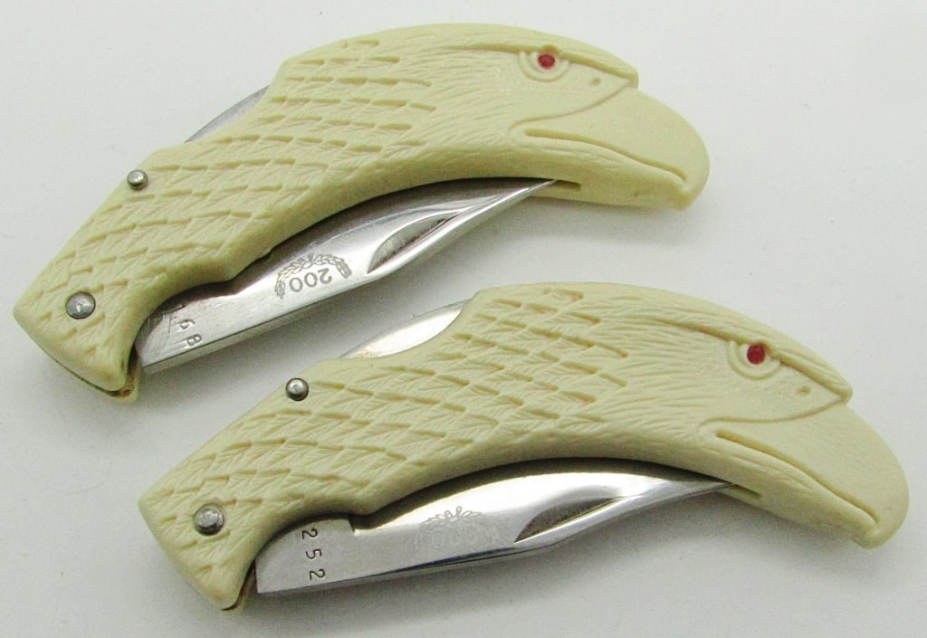 (2) Vtg Eagle Folding 200th Anniv. Pocketknives (1 of 6)