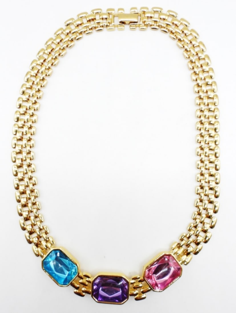 TRIFARI GOLD TONE COLOR GEM NECKLACE: 12" NECKLACE WITH BLUE, PURPLE, & PINK GEMS. SIGNED ON BACK.