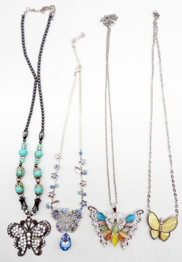 (4) BUTTERFLY NECKLACED SILVER TONE (1 of 3)