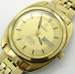 Omega Electronic Constellation: Perfect Tutone Dial with Day/Date, Ref 198.0034, 38mm Case Diameter, Omega 1260 Movement, Gold Plated Case with Steel Back, Gold Plated Omega Bracelet. Nice & Keeping Time!