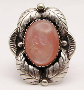 SIZE 8 STERLING RING WITH LARGE PINK MOONSTONE: 6 DWT