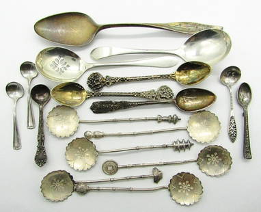 (17) Sterling Silver Antique/Vintage Spoons: Reed and Barton Sterling, D8U 916, Westmorland Sterling, 5TJ 916, (6) Sterling 950, Canada Victoria B.C. Sterling, Watson Sterling; Used Condition. 89.3 dwt.