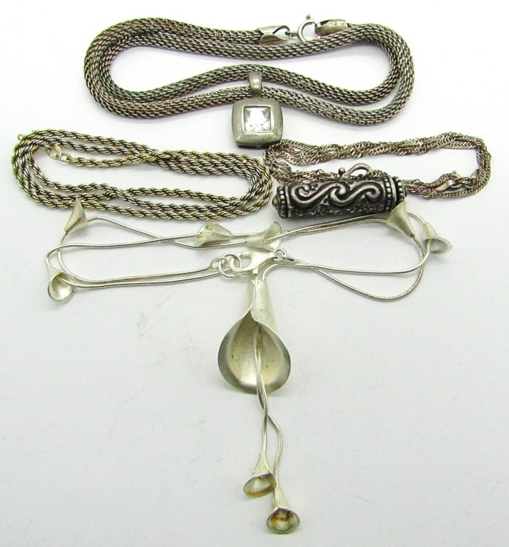 (4) Vintage Sterling Silver Necklaces (1 of 2)