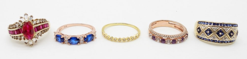 (5) STERLING GOLD TONE & GEMSTONE RINGS (1 of 2)