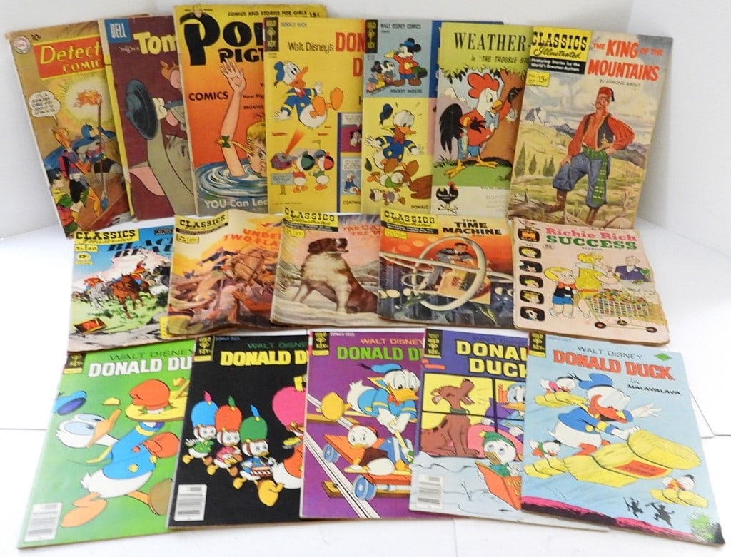 17 DIFFERENT COMICS- FAIR CONDITION: TOM & JERRY, WALT DISNEY (MULTIPLE DIFFERENT ISSUES), CLASSICS ILLUSTRATED AND MORE