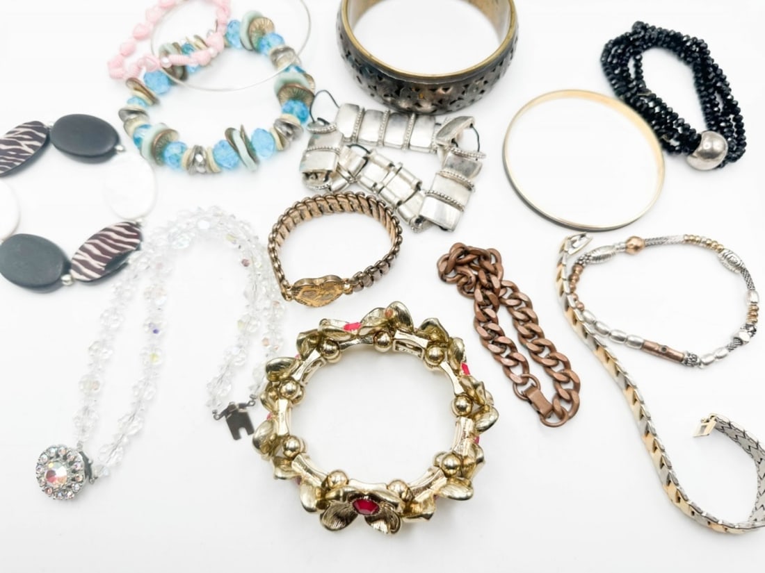 BRACELETS ASSORTED (1 of 2)