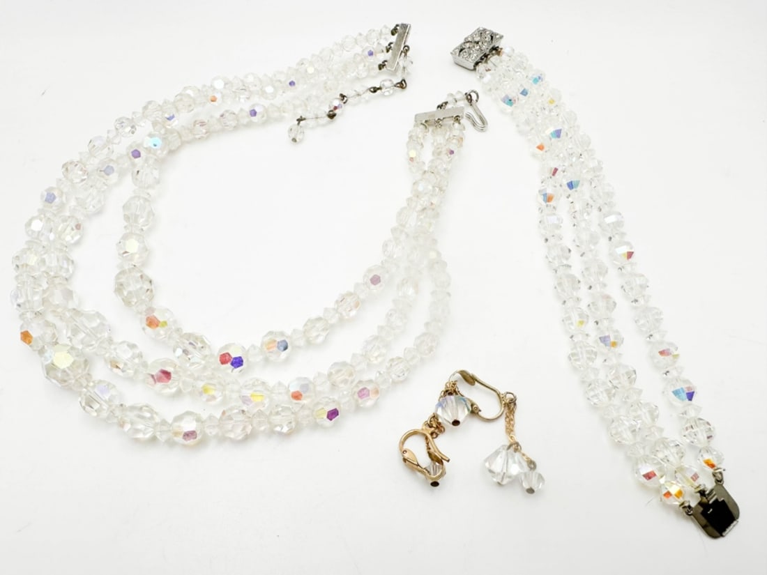 CRYSTALS NECKLACE ++: CRYSTALS NECKLACE ++