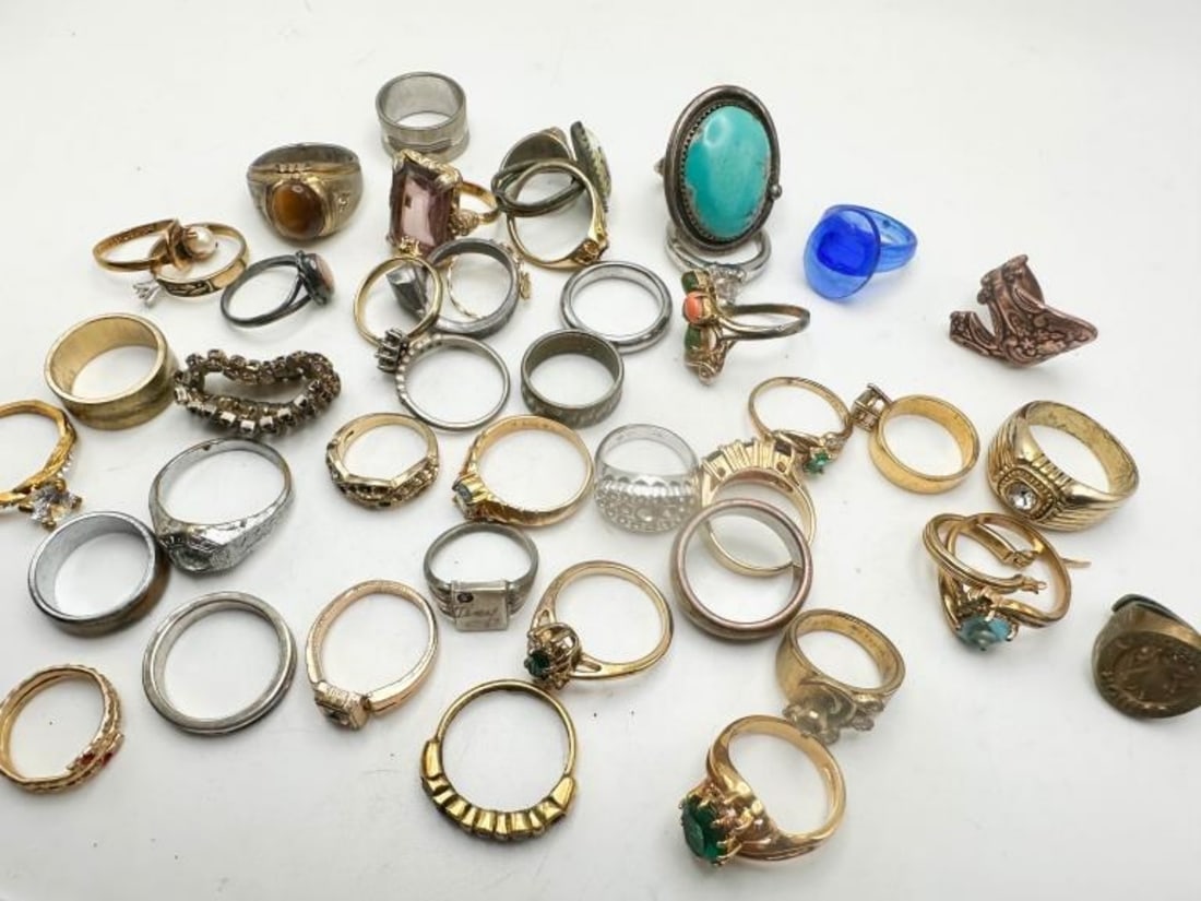 RINGS ASSORTED , LOOK (1 of 1)