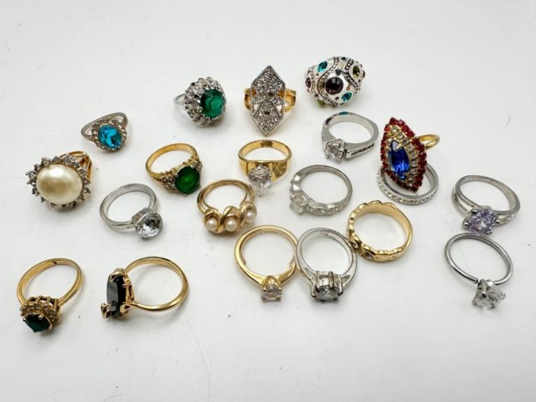 RINGS AND MORE LOOK (1 of 1)