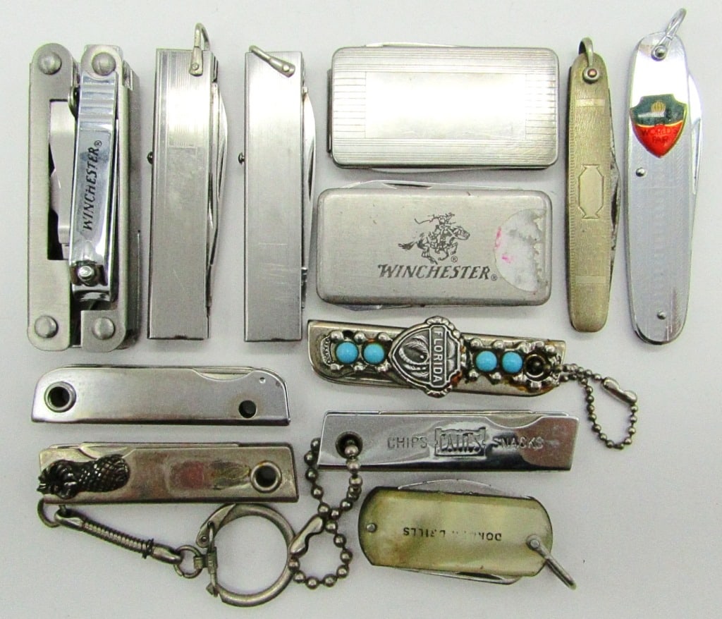 (12) Vintage Pocket Knives For Parts/Repair: Winchester Money Clip, Imperial Stainless USA Money Clip, Italy Stainless (x2), 1982 World's Fair, Sheffield Steel, Made In USA, Bassett Made In USA "Florida", "Cain's", Sheffield England "Dormer Dril