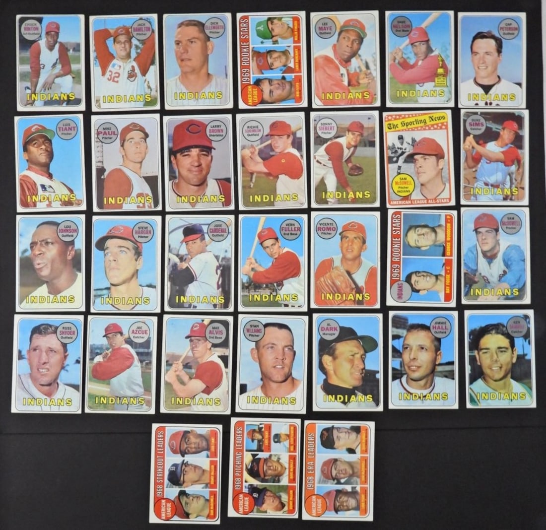 (31) 1969 TOPPS BASEBALL CARDS (1 of 2)