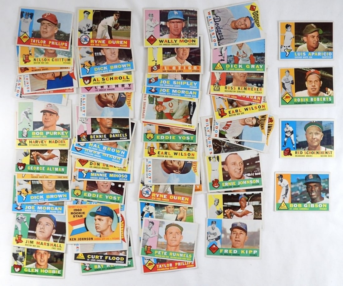 (69) 1960 TOPPS BASEBALL CARDS (1 of 3)