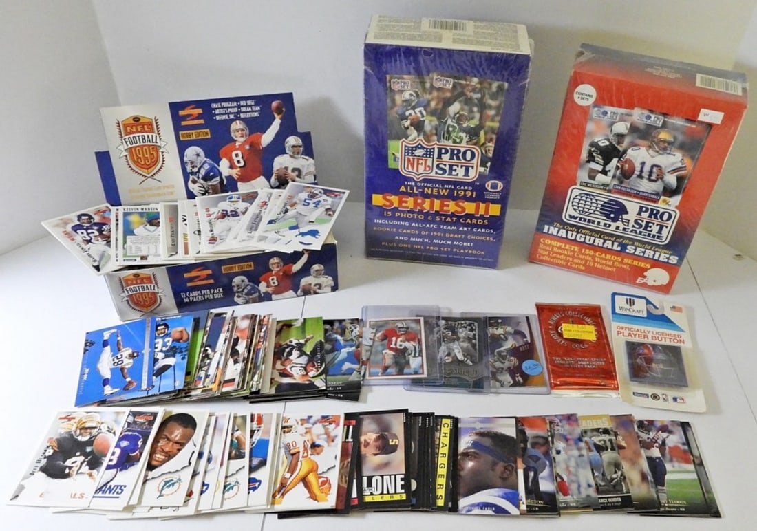 FOOTBALL WAX BOXES & CARDS: 1990 PRO SET WORLD LEAGUE, 1991 PRO SET SERIES II, 1995 SCORE BOX (OPENED), PLUS OVER 140 NFL CARDS