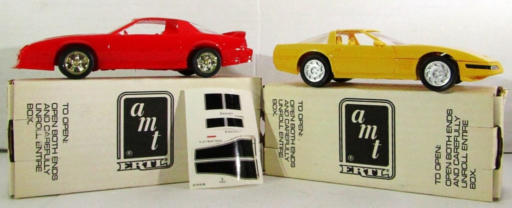 AMT Ertl Collector Model Kit; Corvette & Camaro: 6119 1992 Heritage Edition Camaro Z/28; 6575 1992 Chevrolet Corvette ZR1; New In Original Boxes!
